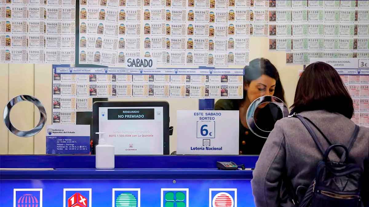 anciana regala chaqueta donde guardaba boleto premiado loteria cuando se dio cuenta del error era demasiado tarde