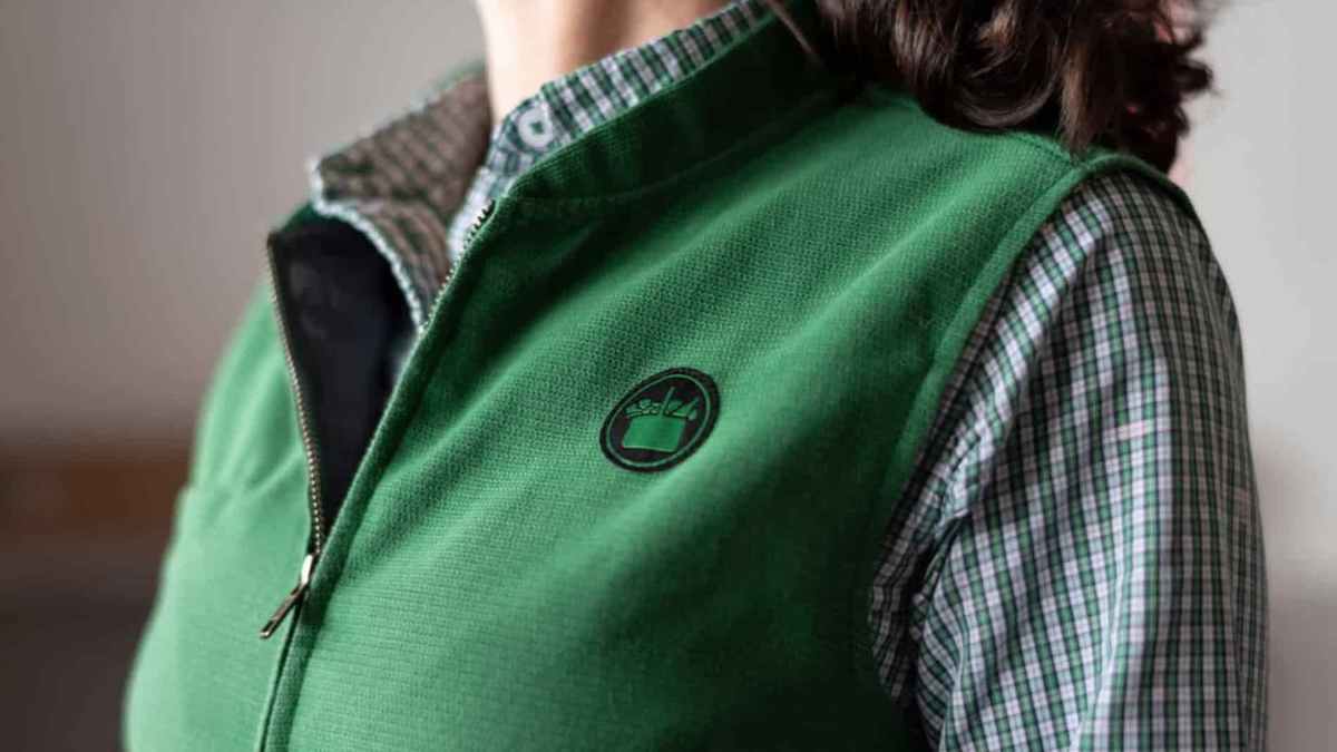 Uniforme empleada Mercadona despido cafés sin pagar