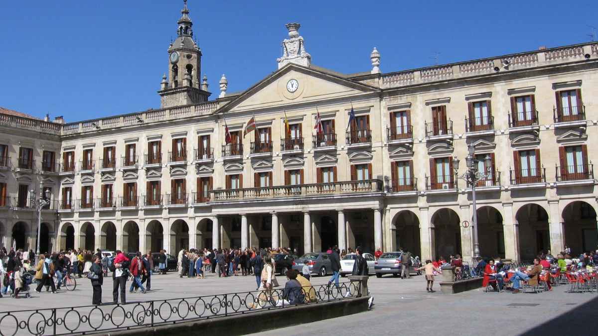 Fachada del Ayuntamiento de Vitoria-Gasteiz