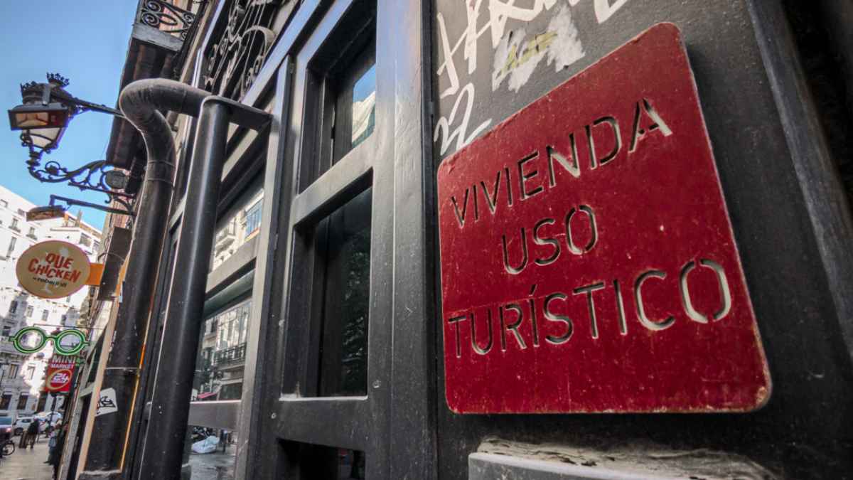 Vivienda uso turístico, nueva normativa: comunidades de vecinos decidirán sobre alquiler de pisos turísticos