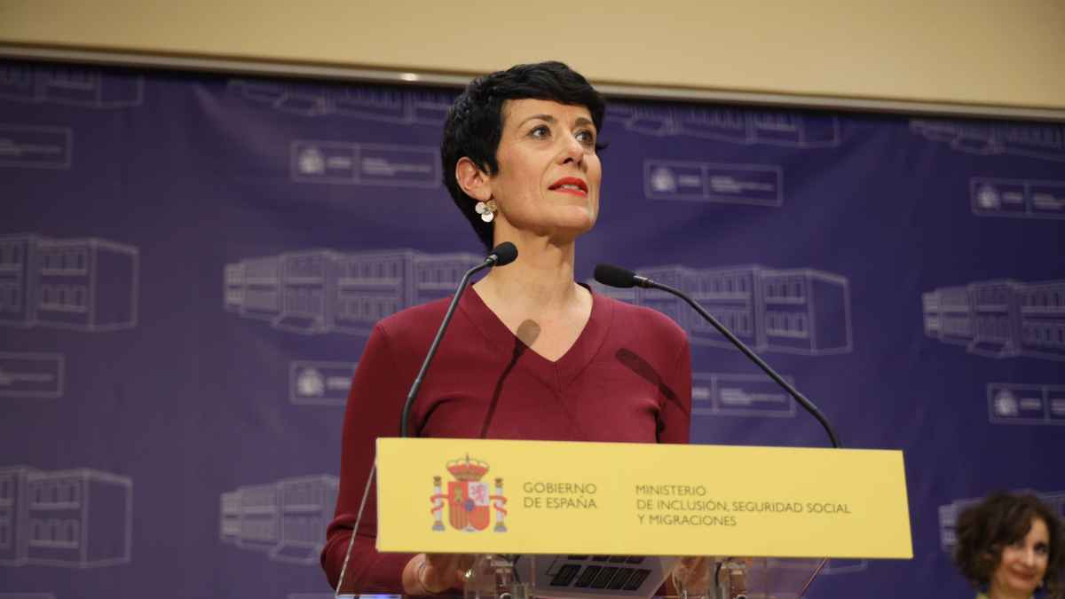 Ministra de Seguridad Social, Elma Saiz, explica convenio para recuperar 5 años de cotización y mejorar la pensión