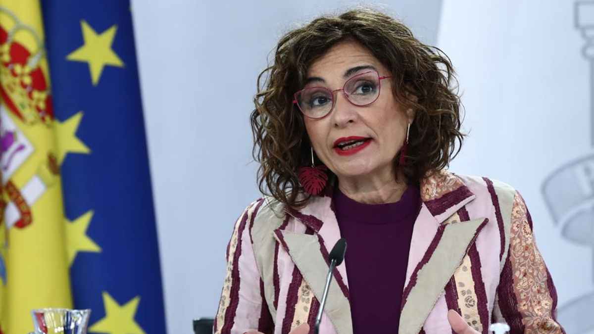 Ministra de Hacienda, María Jesús Montero, en rueda de prensa sobre cartas por errores en la declaración de la Renta 2024