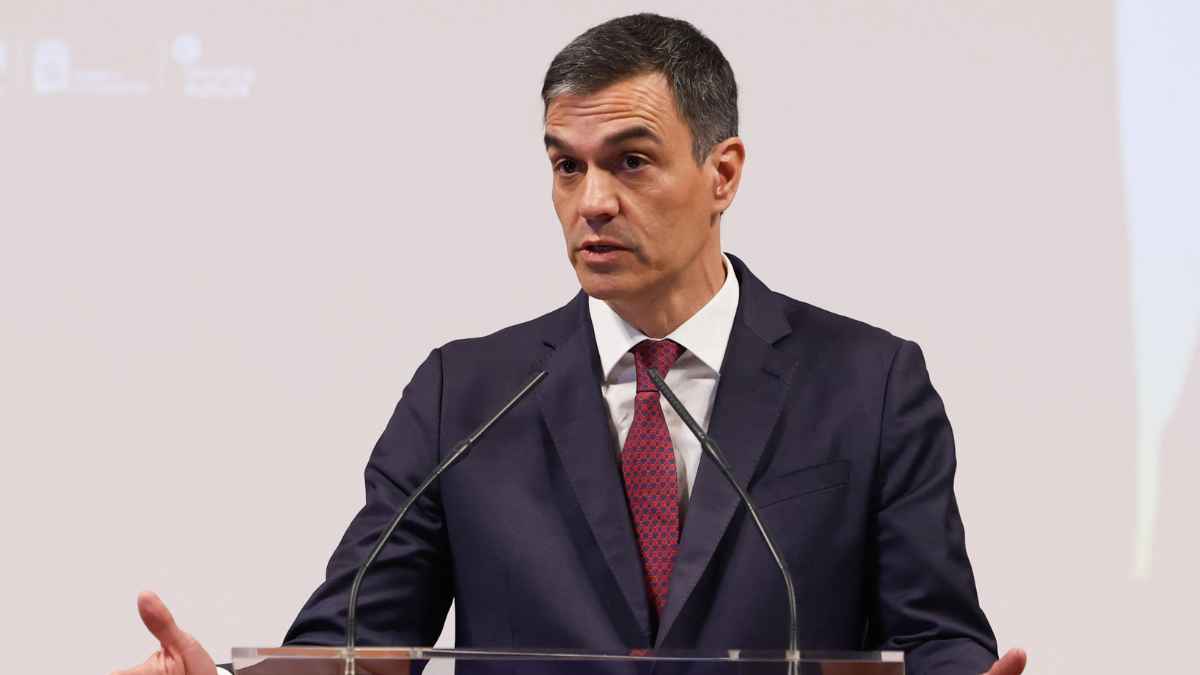 Pedro Sánchez durante una comparecencia sobre la nueva propuesta del Gobierno para reducir la jornada laboral y aumentar los descansos sin modificar las vacaciones