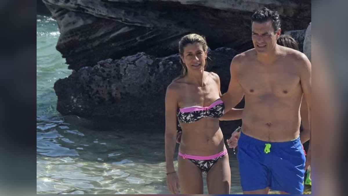 Pedro Sánchez y Begoña Gómez en bañador.