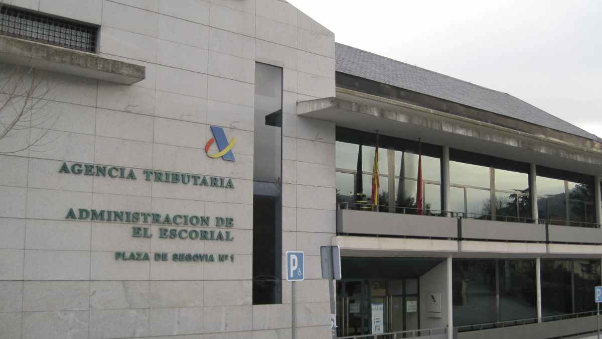 Oficina de la Agencia Tributaria para la devolución del IRPF 2024-2025