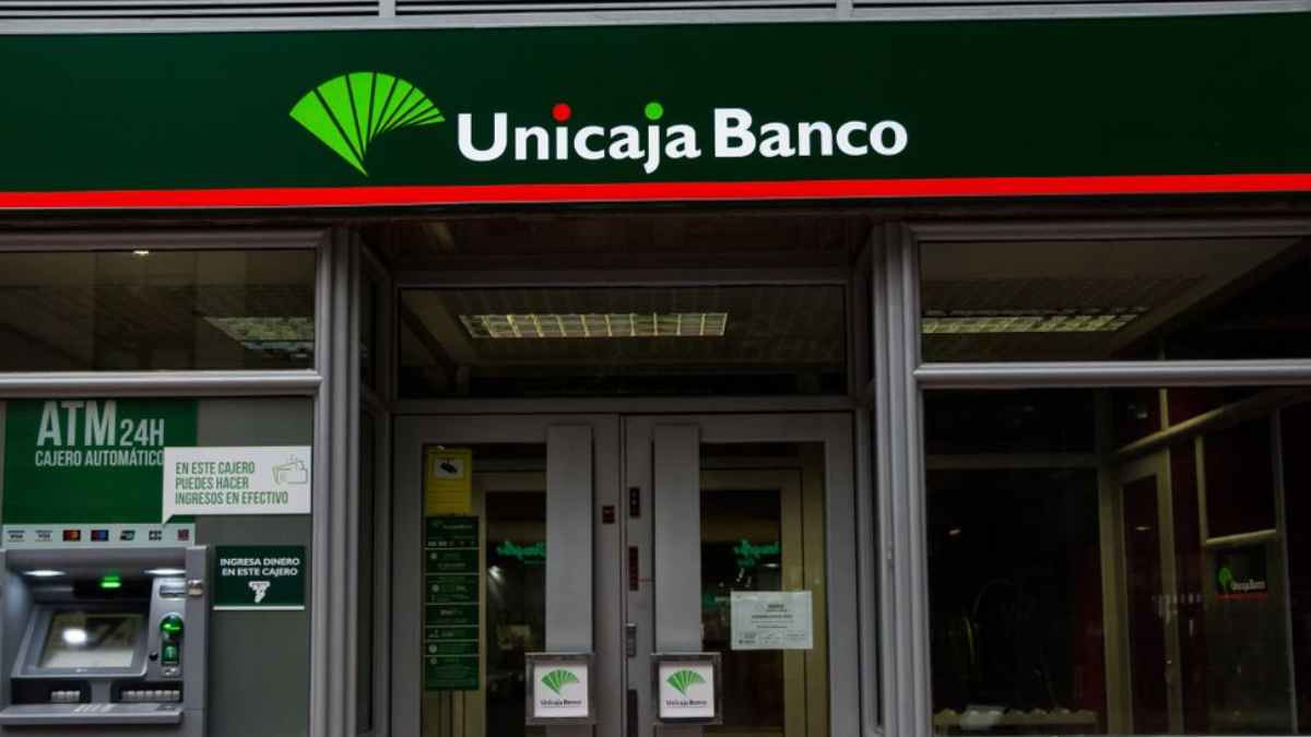 Sucursal de Unicaja Banco en España, implicada en una estafa por phishing a un jubilado ovetense