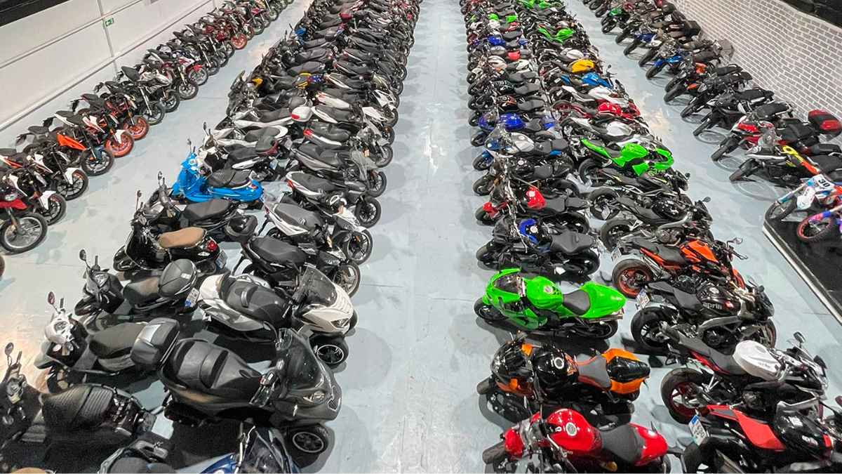 Venta de motos a domicilio por Amazon, alternativa a concesionarios físicos