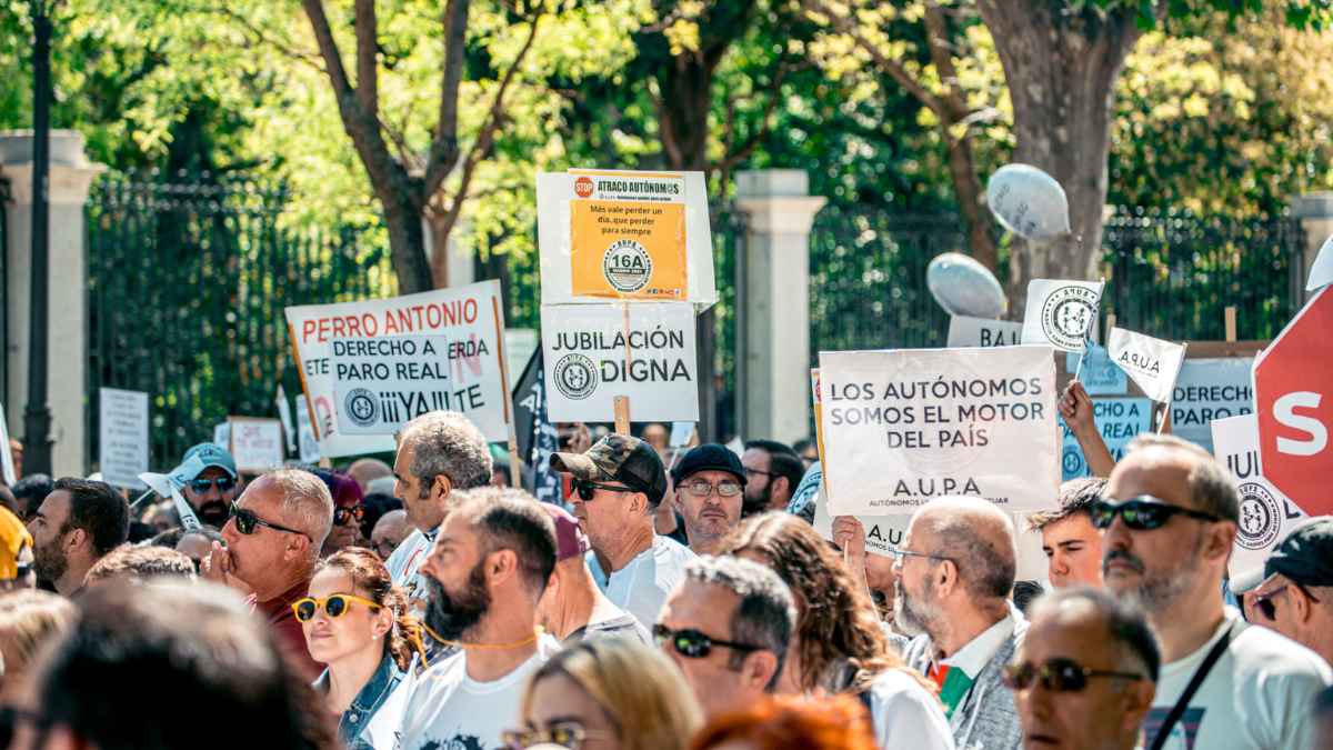 Manifestación de autónomos reclamando una jubilación digna tras años de cotización doble