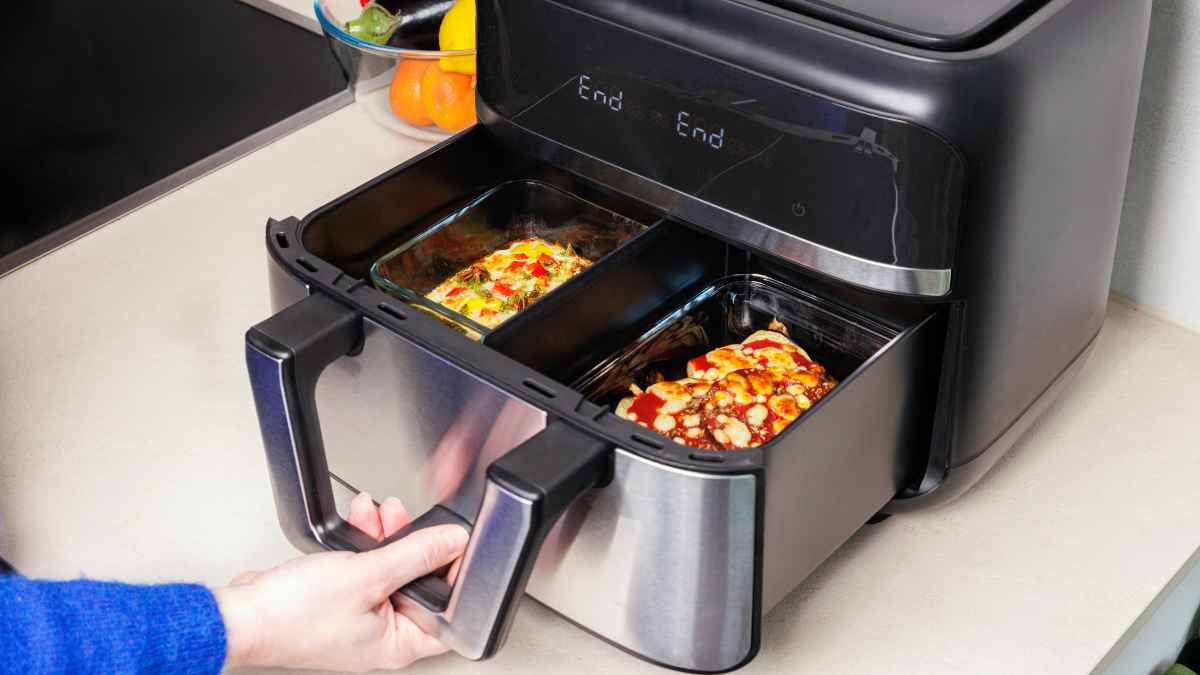 Freidora de aire siendo sustituida por horno eléctrico con grill más saludable