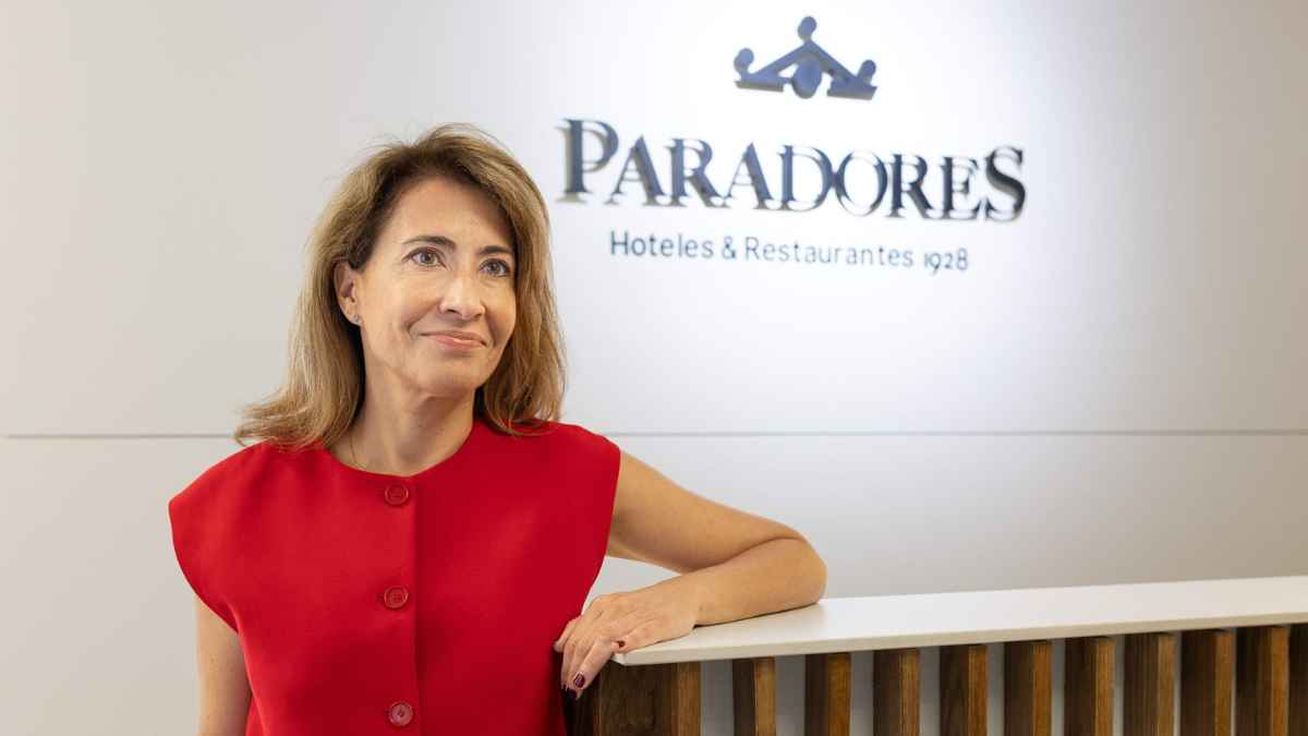 Presidenta de Paradores criticada por subida salarial exclusiva en Ibiza