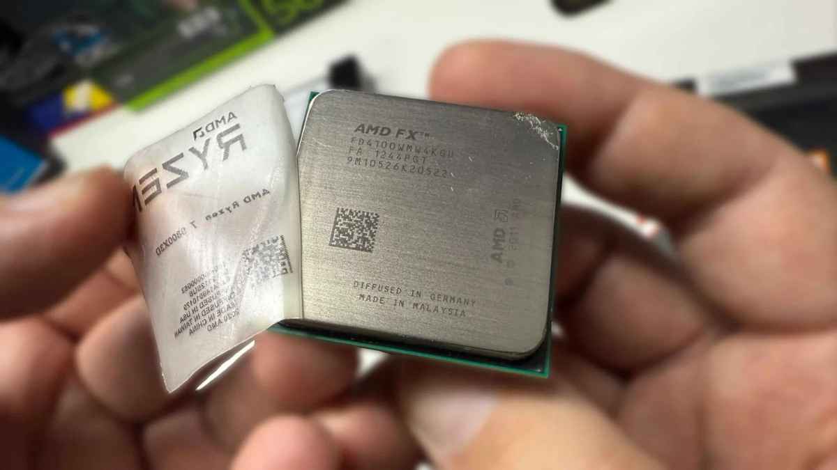 Procesador antiguo AMD FX con pegatina falsa de AMD Ryzen comprado en Amazon