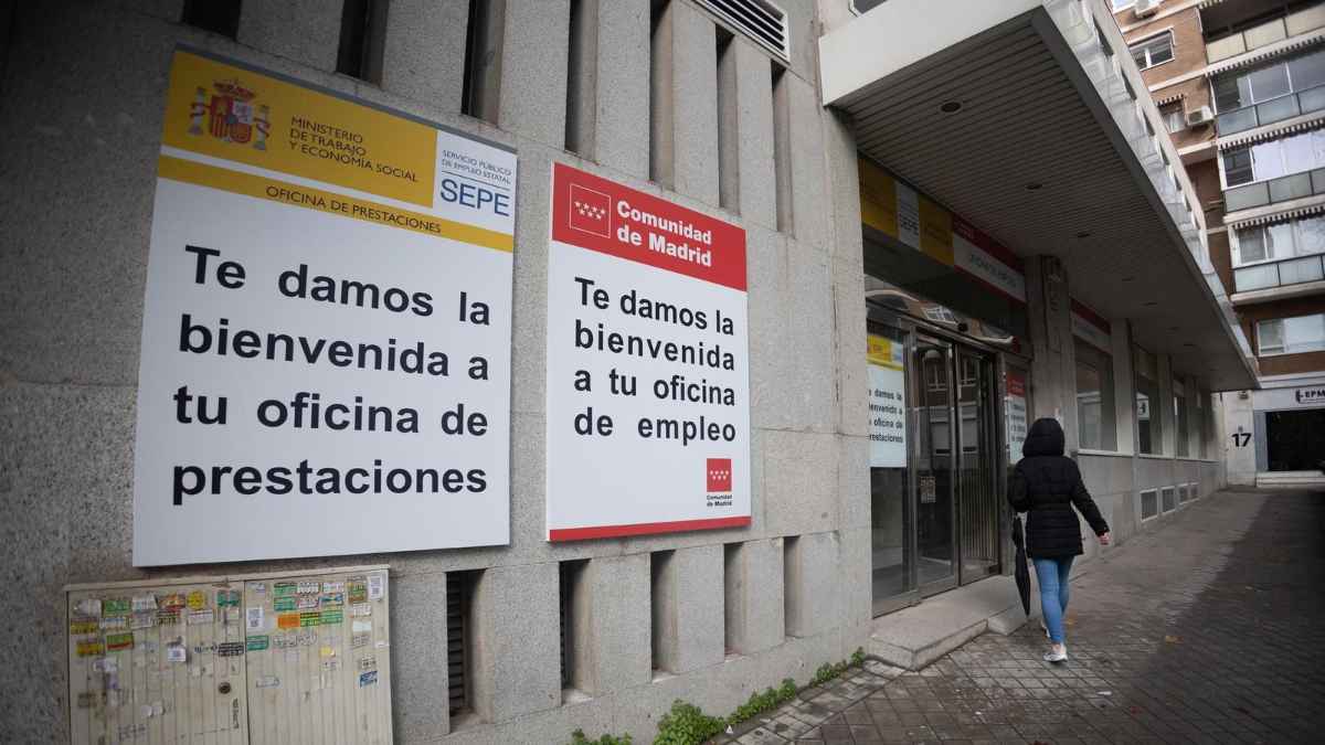 Oficina de prestaciones del SEPE en Madrid donde se puede solicitar el paro y las ayudas por desempleo.