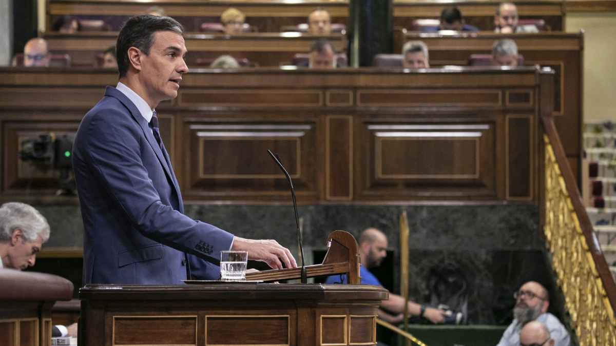 Pedro Sánchez expone anteproyecto de ley en el Congreso para compatibilizar ingresos laborales y ayudas básicas