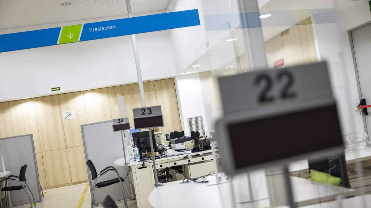 Oficina del SEPE en la sección de prestaciones por desempleo en España