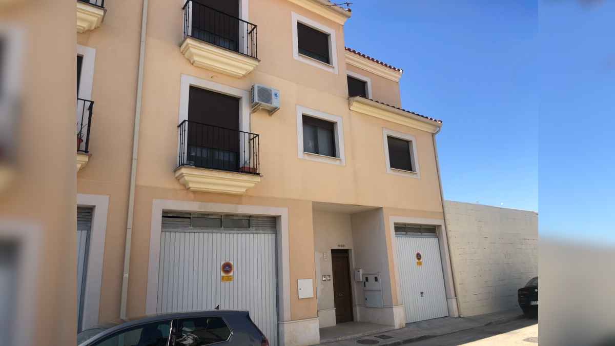 Chalet reformado de Unicaja en Socuéllamos con 142 m2 y garaje por 58.400 euros