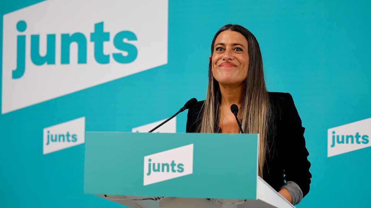 Junts defiende la atención al cliente en catalán en toda España
