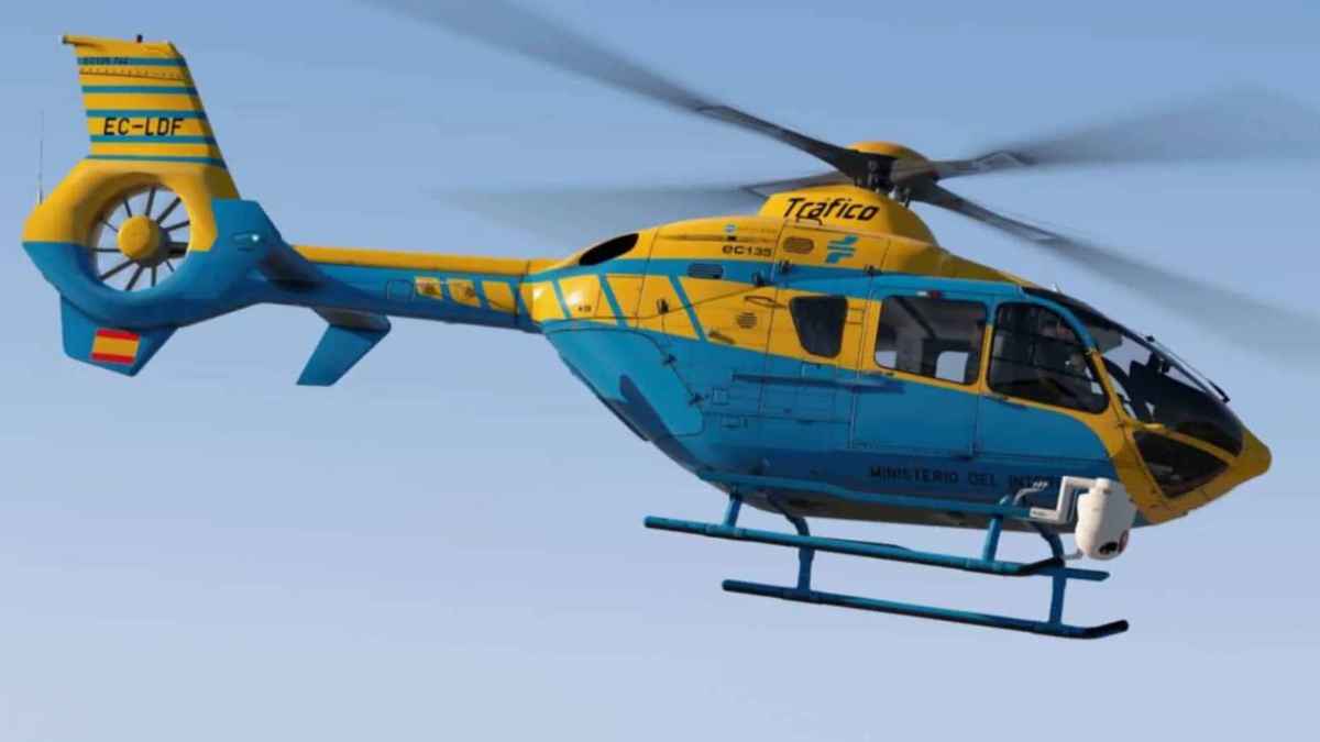 Helicóptero Pegasus de la DGT para control de velocidad en carretera