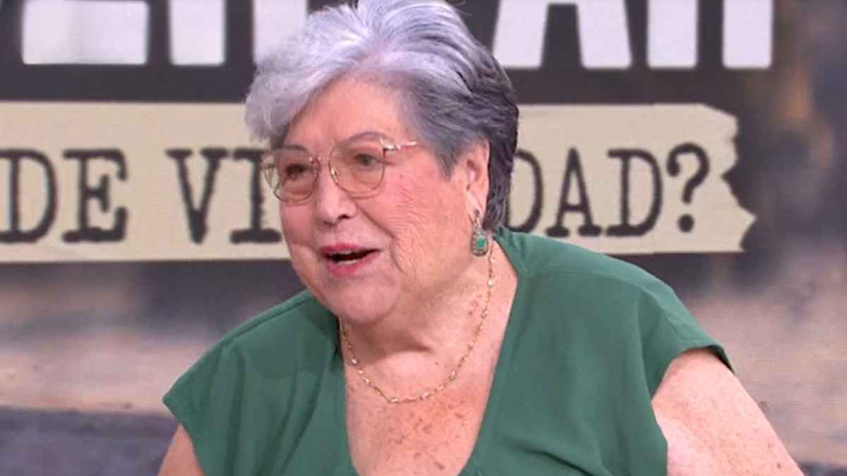 Mujer mayor mantiene su pensión de viudedad sin casarse en España