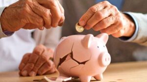 Trabajadores aportando más a la Seguridad Social en 2026 para pensiones y sueldos altos