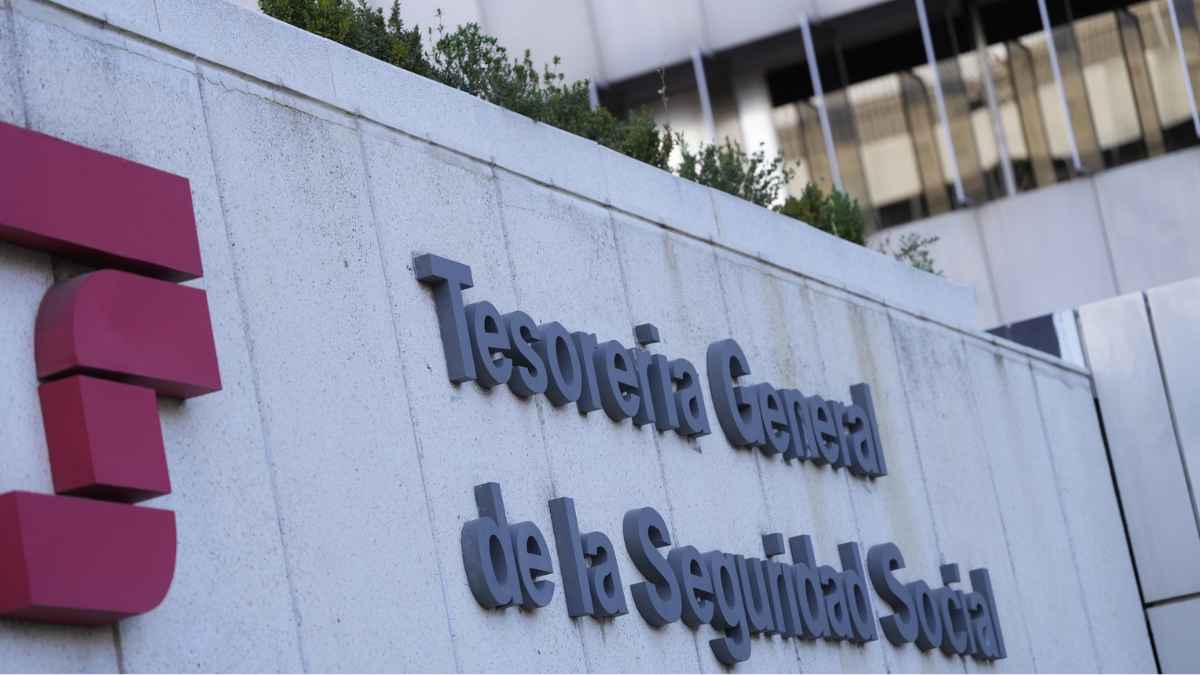 Fachada de la Tesorería General de la Seguridad Social tras sentencia favorable a una pensionista por deuda de su marido fallecido