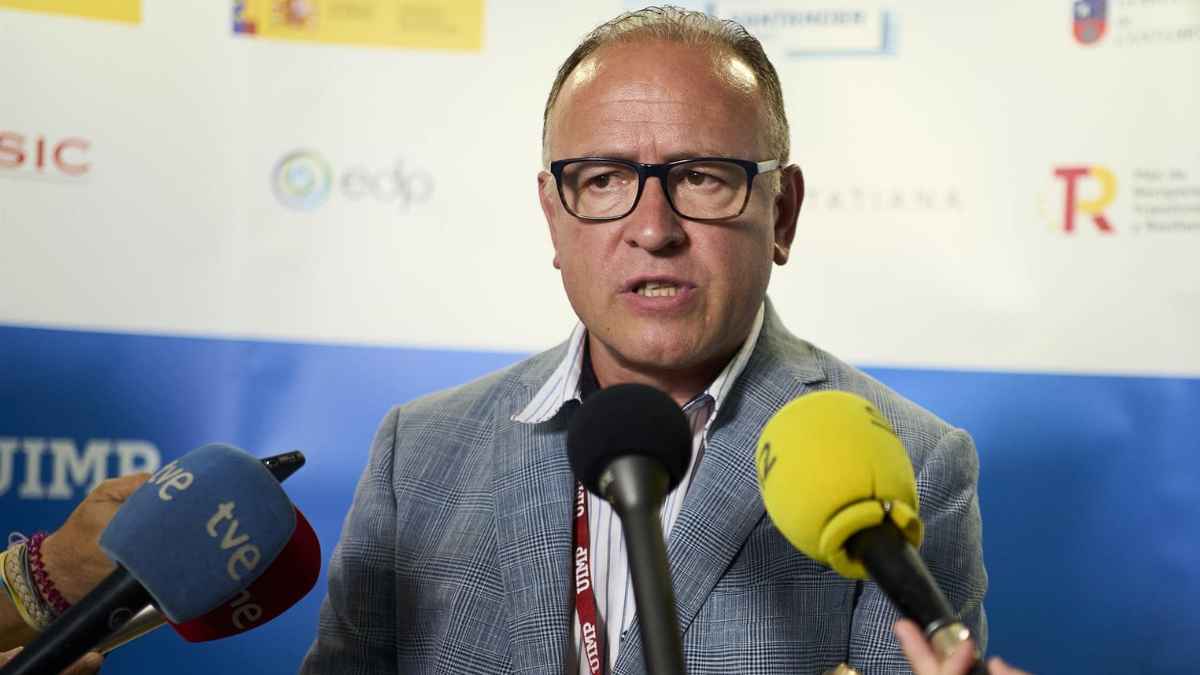 Portavoz del SEPE durante la rueda de prensa sobre el subsidio para mayores de 52 años.