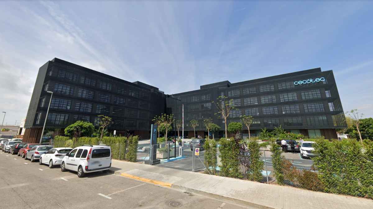 Sede de Cecotec en Alfafar donde se busca personal para atención al cliente