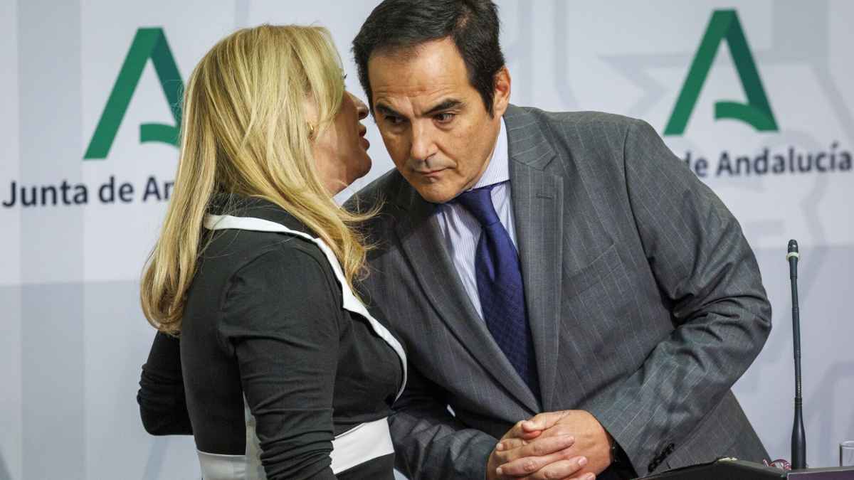 Representantes de la Junta de Andalucía durante una comparecencia institucional