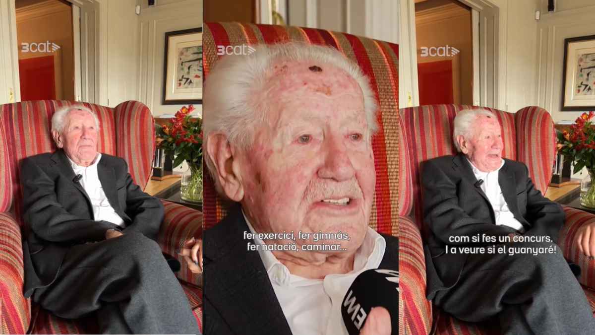 Hombre de 108 años en una entrevista sentado en un sillón hablando sobre su jubilación