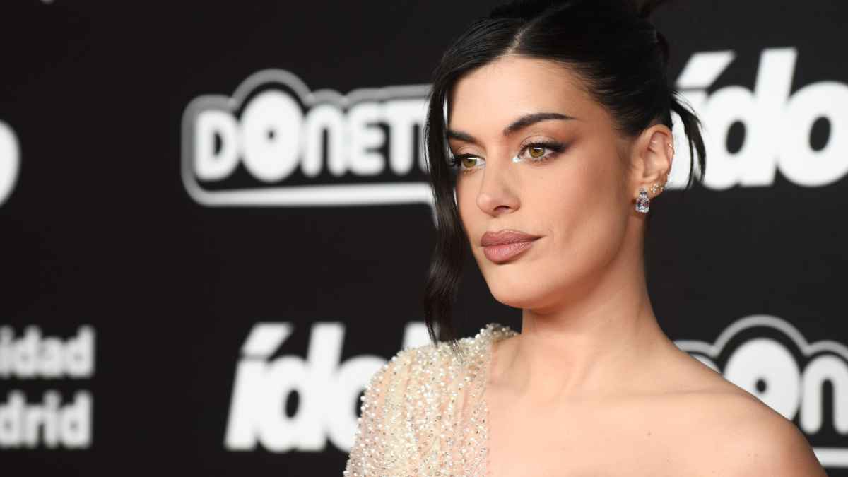 Dulceida en la alfombra roja de los Premios Ídolo durante la gala en Madrid