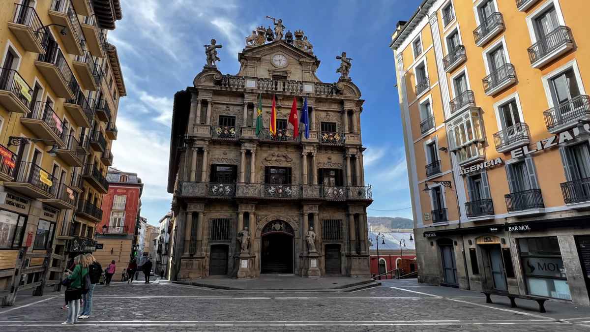 Ayuntamiento de Pamplona, sede de la oferta de empleo público con 75 plazas municipales