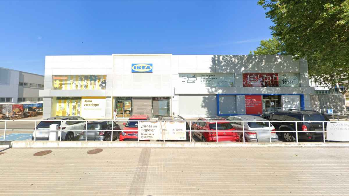 Fachada de la tienda Ikea de Las Rozas que cerrará el 28 de febrero de 2026