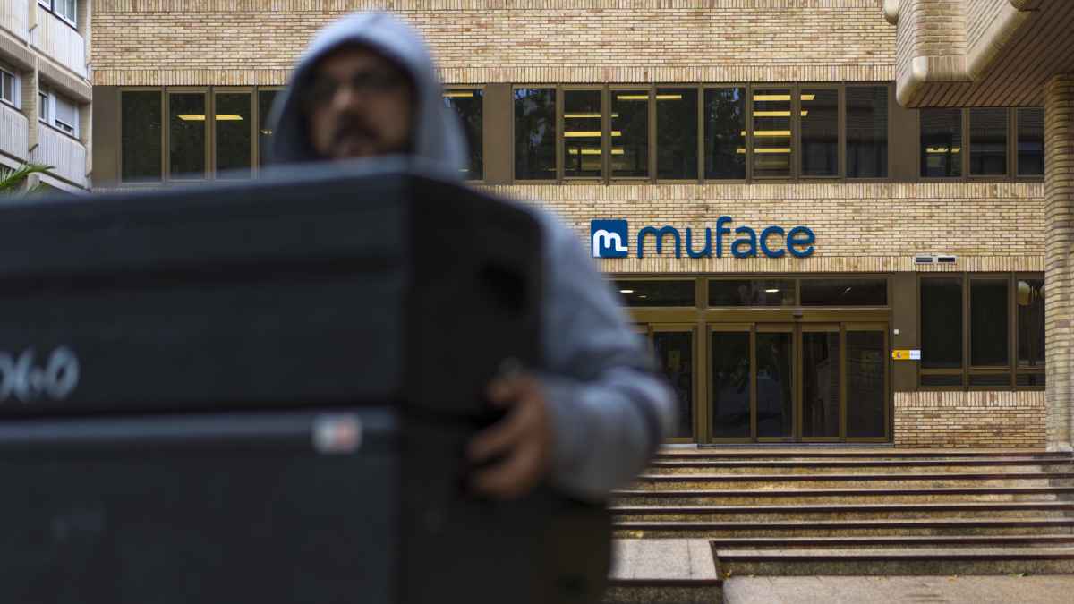 Fachada de Muface mientras se debate la integración de los mutualistas en la sanidad pública