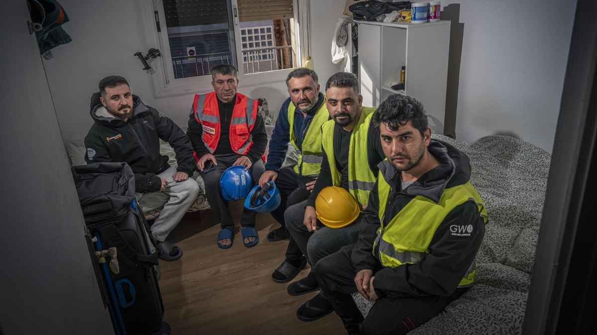Trabajadores turcos del Camp Nou afectados por la sanción a la subcontrata Extreme Works