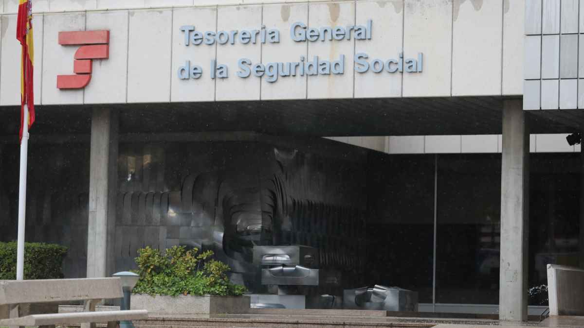 Fachada de la Tesorería General de la Seguridad Social en España