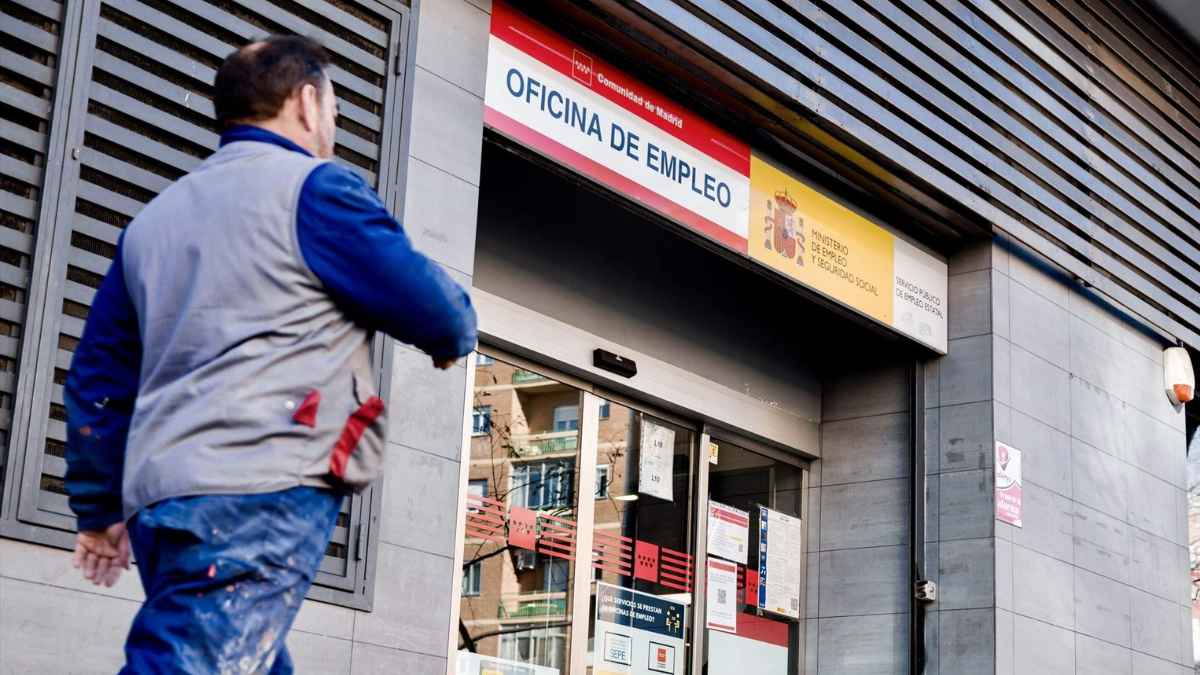 Oficina del SEPE donde los parados gestionan el complemento de hasta 480 euros al encontrar empleo