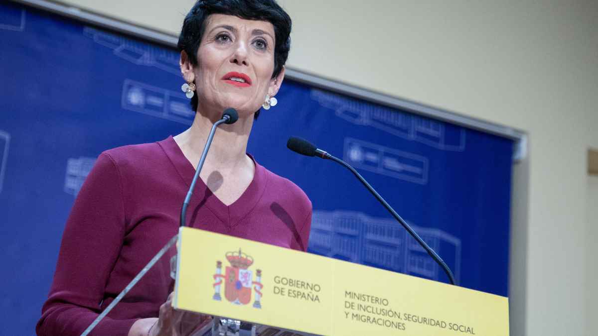 Ministra de Seguridad Social anuncia la subida de las pensiones en 2026