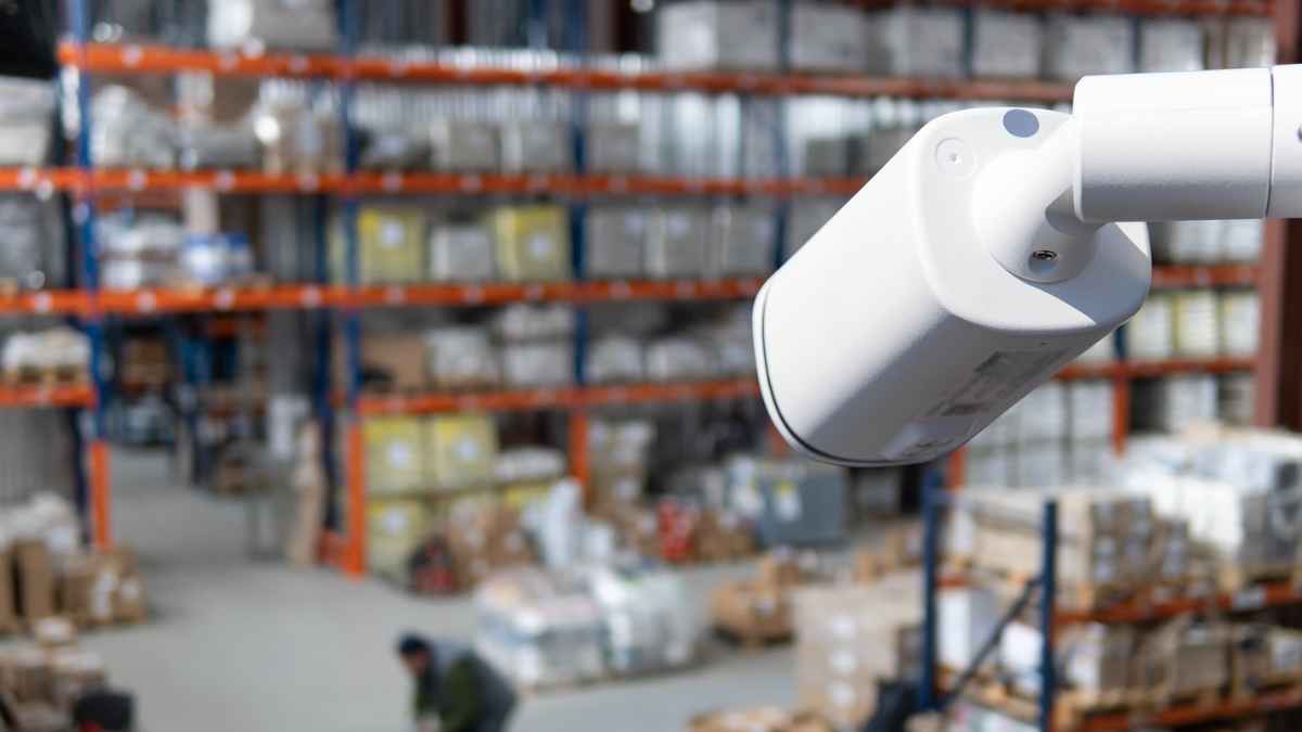 Cámara de seguridad en un almacén utilizada como prueba en un despido disciplinario
