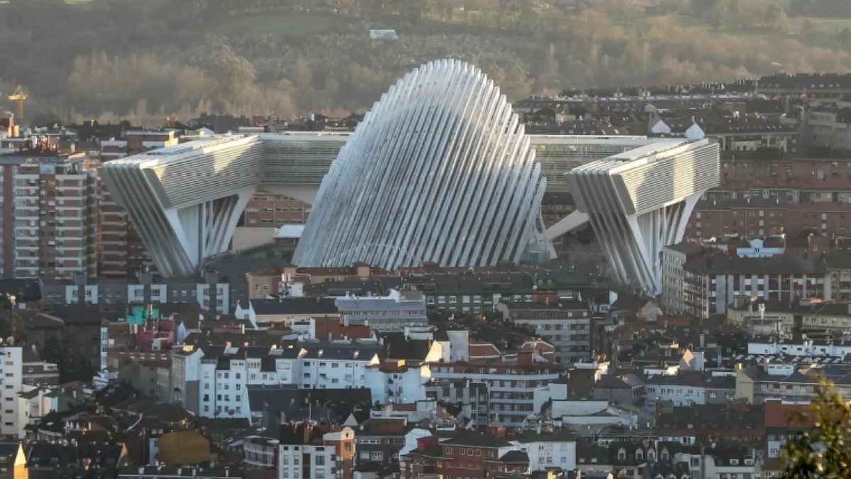 Centro Calatrava de Oviedo donde se instalará la Universidad Alfonso X para crear 246 puestos de trabajo