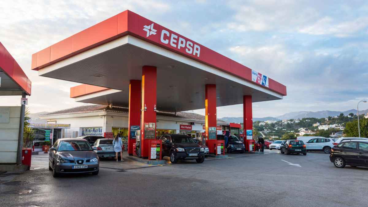 Estación de servicio Cepsa donde una trabajadora fue despedida por apropiarse de puntos Carrefour de los clientes