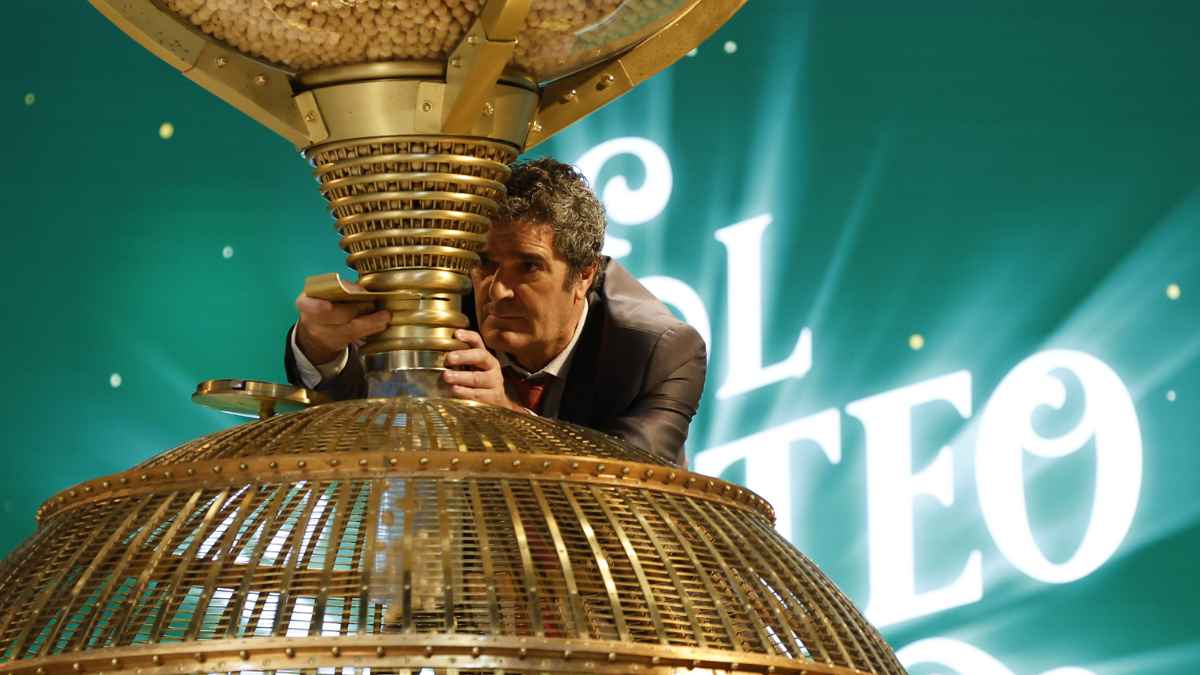 Bombo de la Lotería de Navidad durante el sorteo de premios