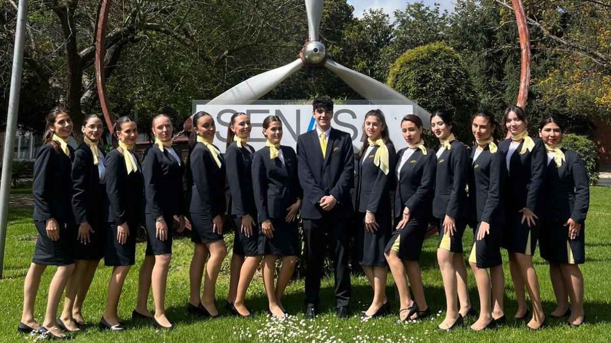Alumnos del curso de auxiliares de vuelo de Adventia durante la formación gratuita para desempleados