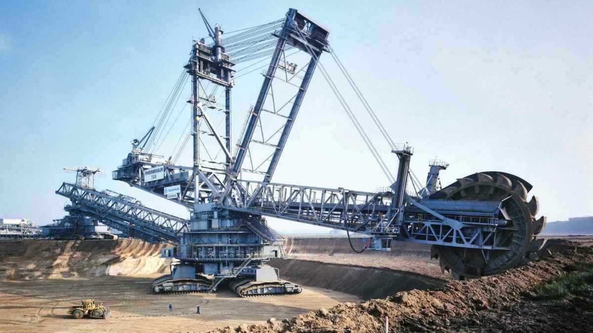 Maquinaria de minería del carbón, el sector con la pensión media de jubilación más alta desde 2026