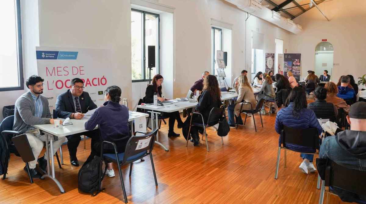 Entrevistas presenciales del Mes del Empleo en PalmaActiva con empresas ofreciendo 1.253 puestos de trabajo