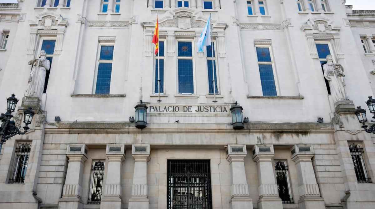 Palacio de Justicia de Vigo, donde una sentencia obliga a la Seguridad Social a pagar una pensión de orfandad