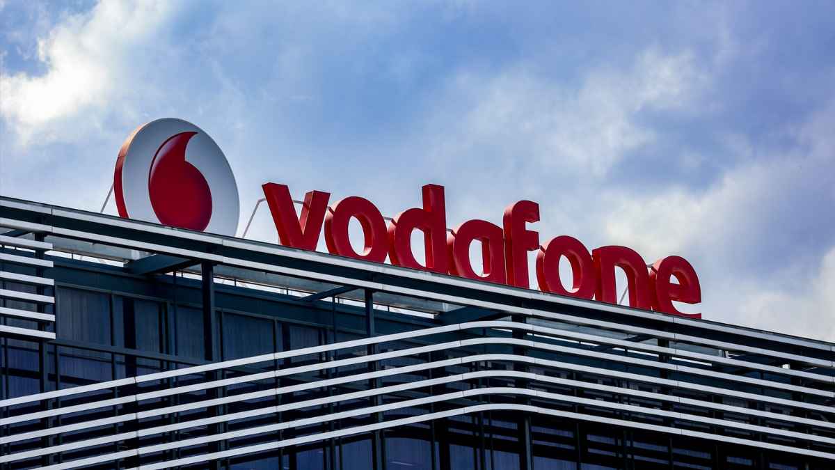 Fachada del edificio de Vodafone en Alcantarilla donde se ha inaugurado el nuevo centro de ciberseguridad