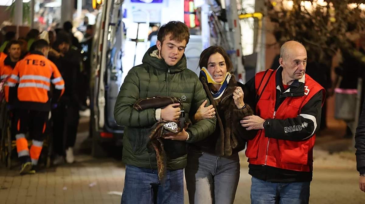 Personas atendidas tras el accidente ferroviario de Adamuz con servicios de emergencia