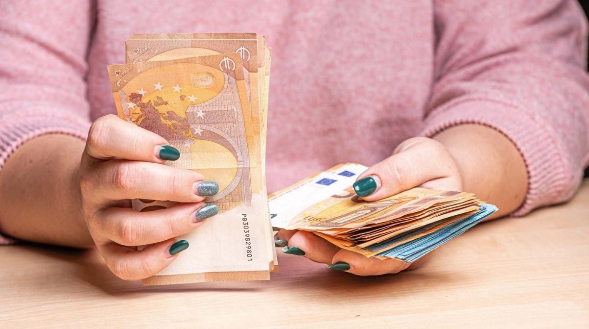 cobrar paro en pago unico sepe dinero euros emprender autonomos