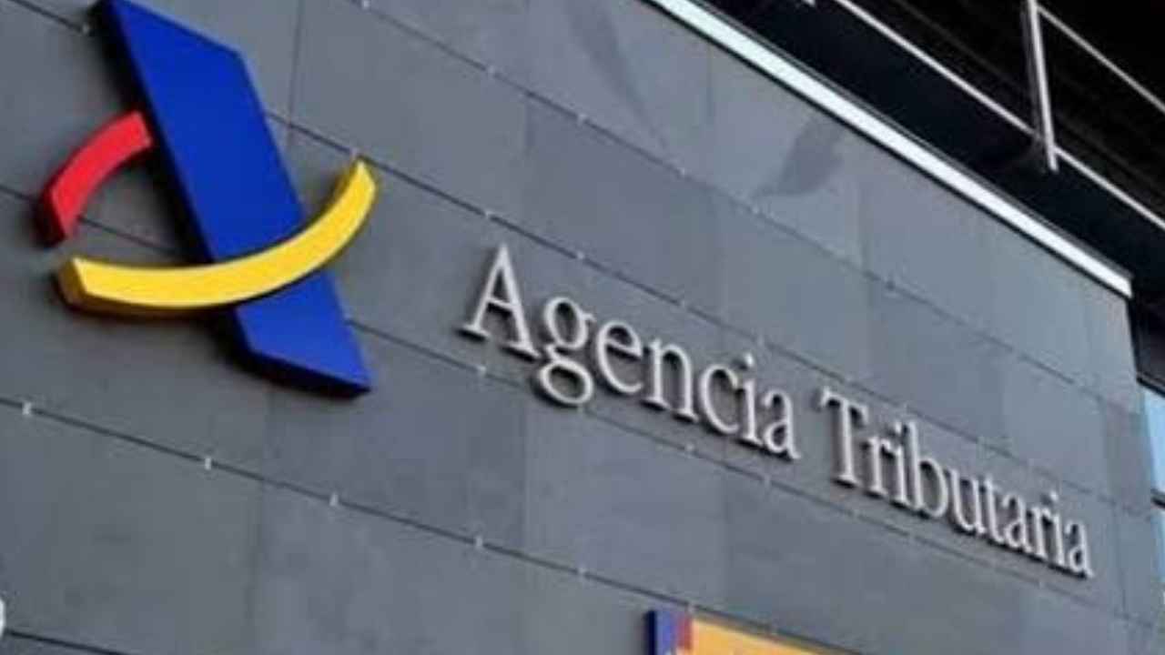 Fachada del Tribunal Supremo tras la sentencia sobre el IVA pendiente de compensar