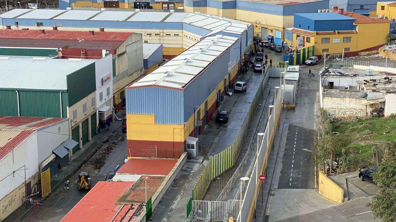 Trabajadores de una empresa en Ceuta beneficiada por las nuevas bonificaciones a la contratación